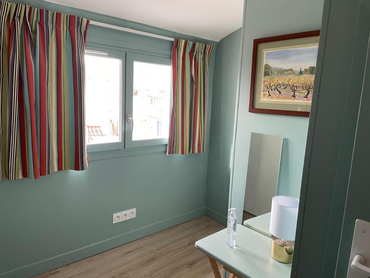 Au Coeur du Vieux Toulon: Renovated Calm Oasis with Elevator Apartment Exterior photo