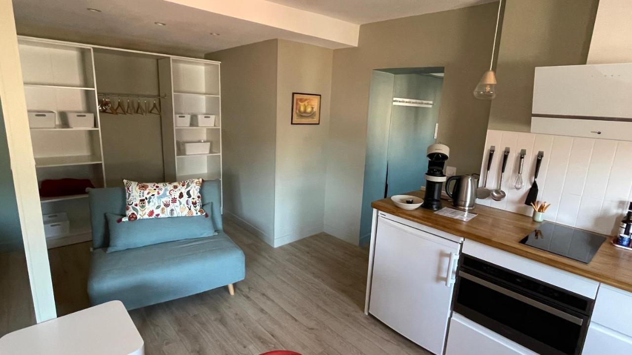 Au Coeur du Vieux Toulon: Renovated Calm Oasis with Elevator Apartment Exterior photo